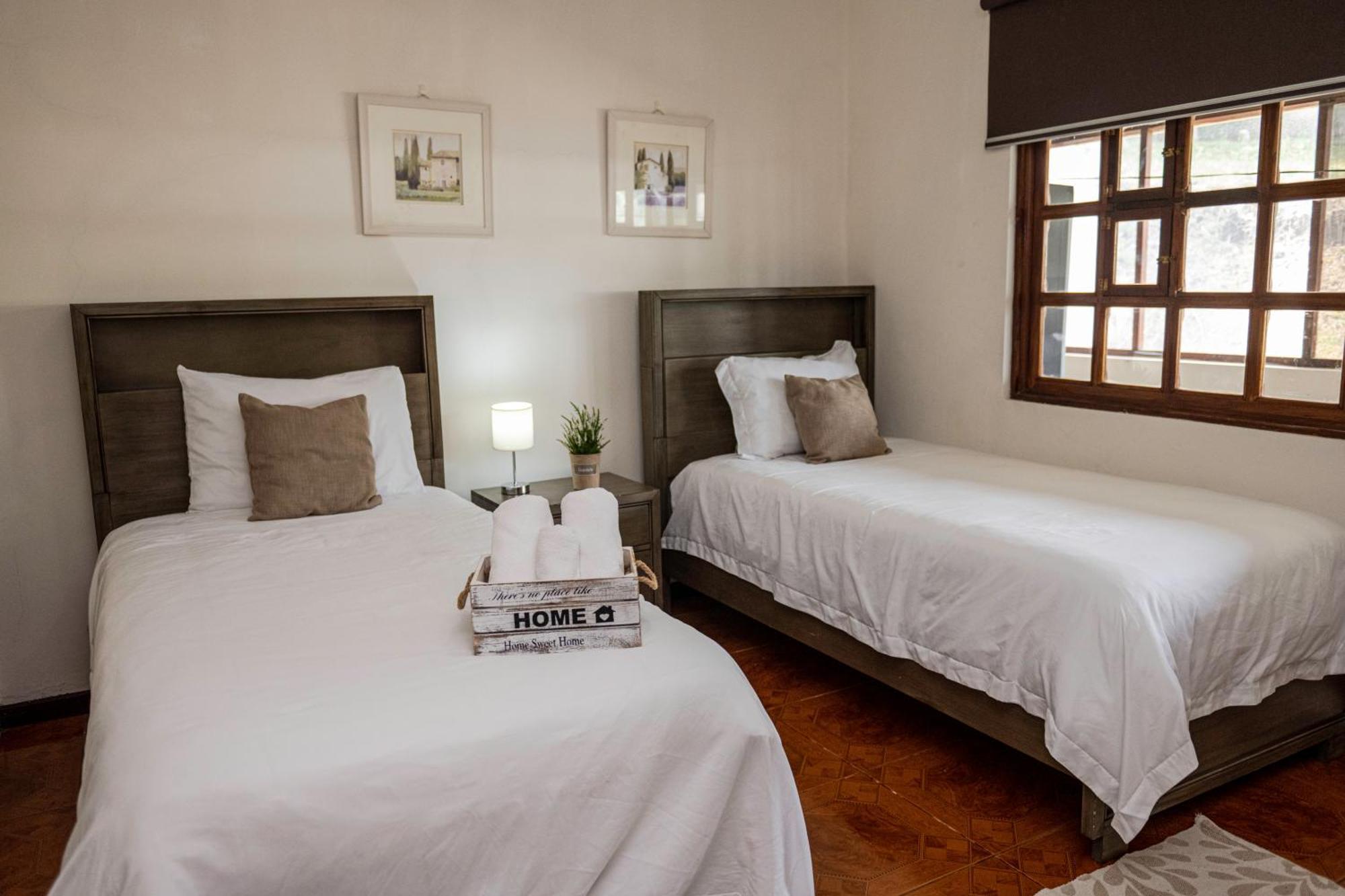 Country House, Cozy Fireplace And An Amazing View Cartago Buitenkant foto