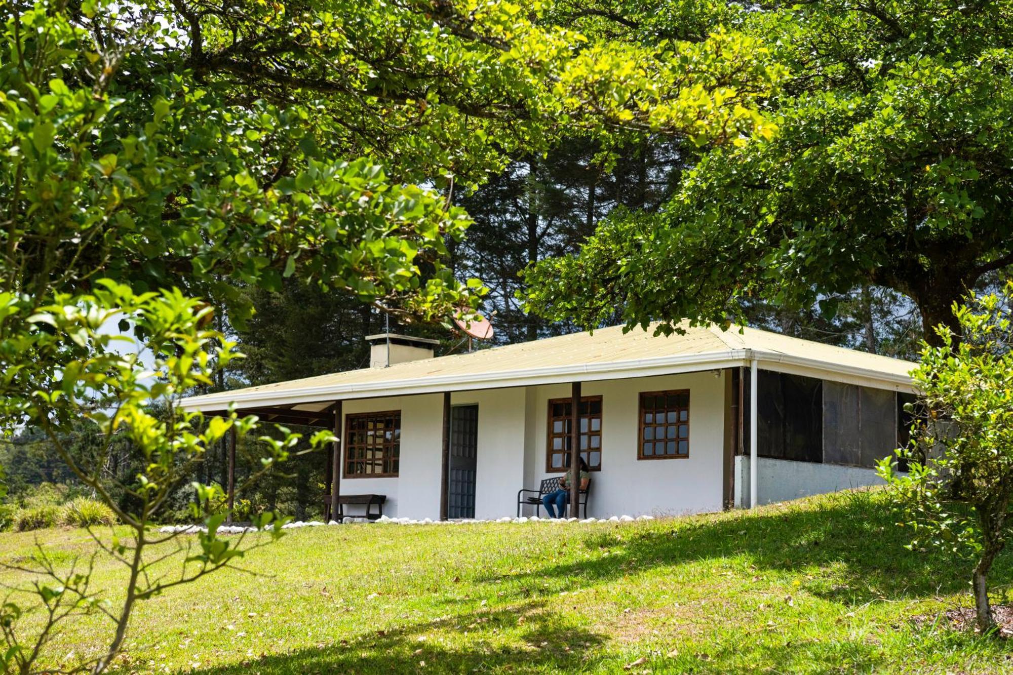 Country House, Cozy Fireplace And An Amazing View Cartago Buitenkant foto